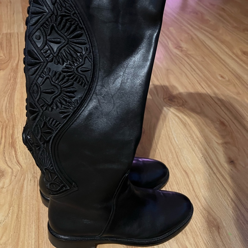 EUC Gianni Bini boots!
